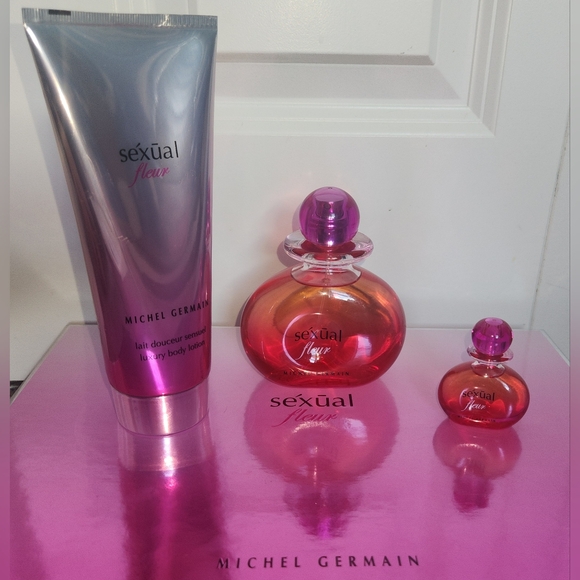 Sexual Fleur by Michel Germain Gift Set; 125ml / 4.2 fl.oz EDP + 10ml Parfum - Picture 10 of 10